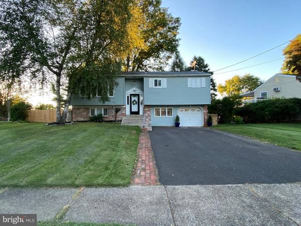 1142 NASSAU RD, Warminster, PA 18974