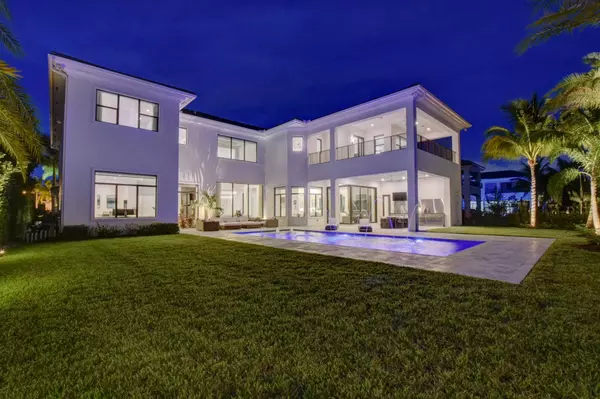 Delray Beach, FL 33446,9560 Balenciaga CT