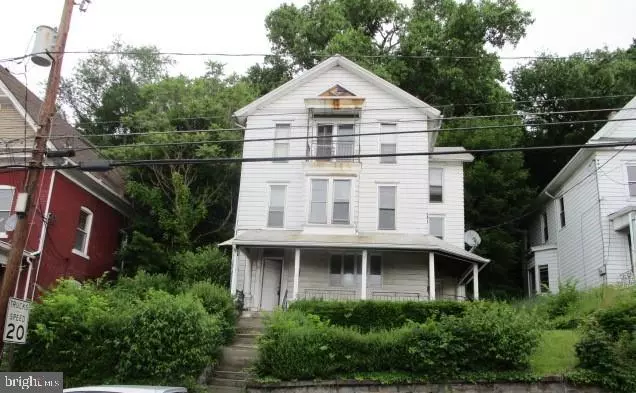 68 WILLIAM ST, Duryea, PA 18642