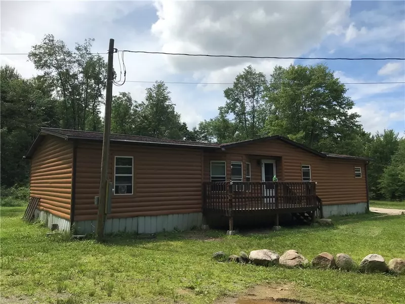 1172 Vosler Road, Volant, PA 16156