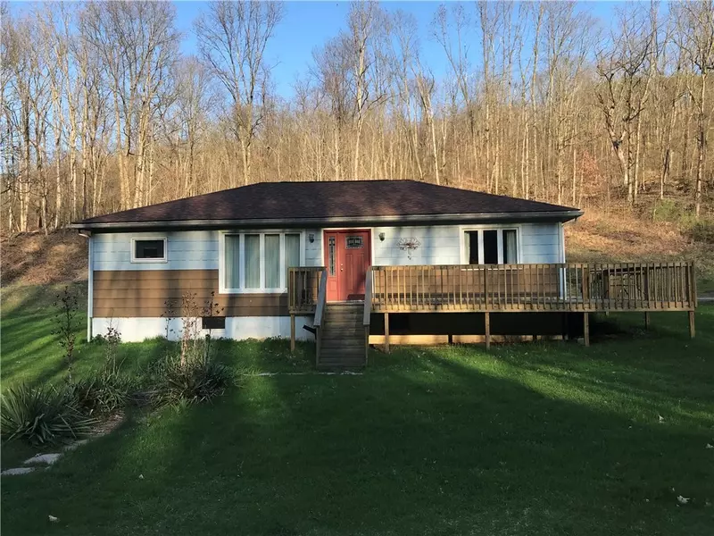 423 Weiss Rd, Shelocta, PA 15774