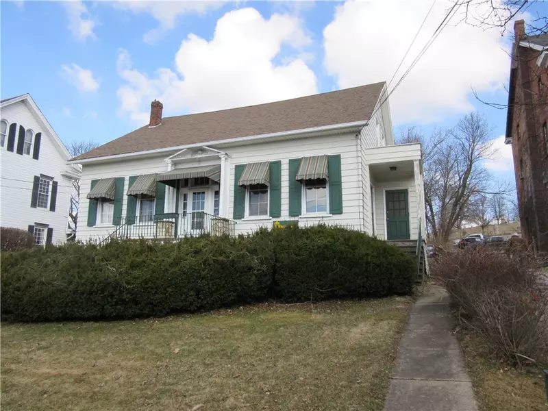 158 W Union St, Somerset, PA 15501