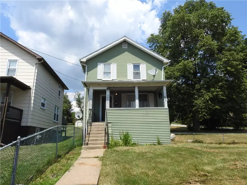 2216 Belmont Ave, Washington, PA 15301