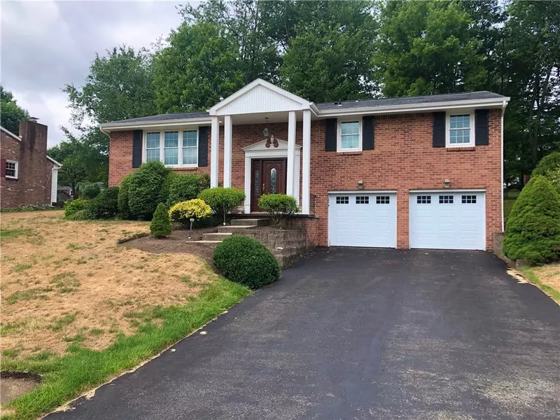 521 Westchester Dr, Greensburg, PA 15601