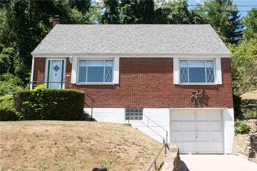 140 Robin St, North Versailles, PA 15137