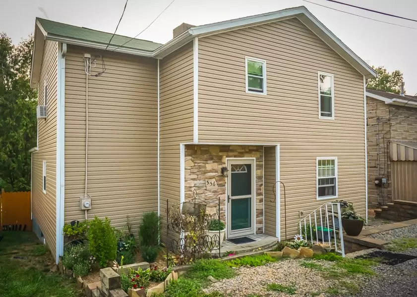 556 Benjamin St, Tarentum, PA 15084