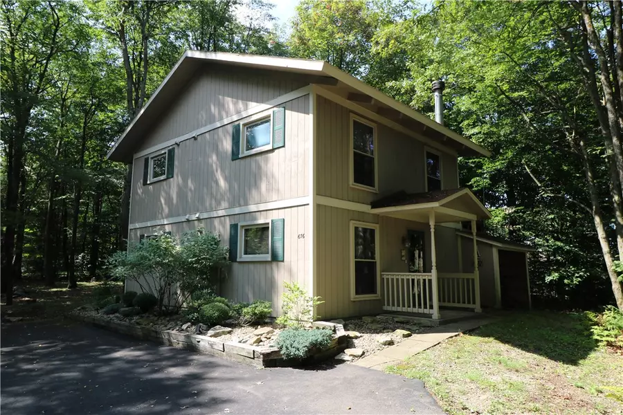 676 Gardner Road, Hidden Valley, PA 15502