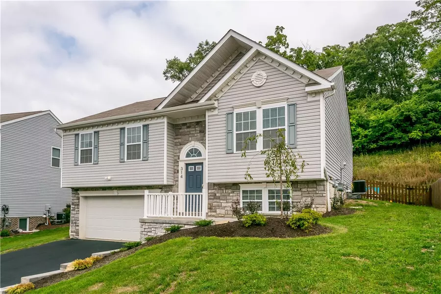 314 Summit Circle, Houston, PA 15342