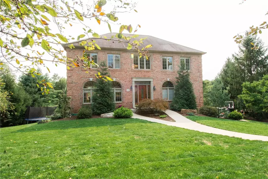 202 Sugarwood Dr., Venetia, PA 15367