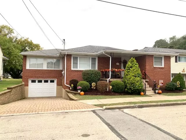 8 Maple St, Allenport, PA 15412