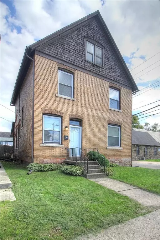 400 12th St, New Brighton, PA 15066