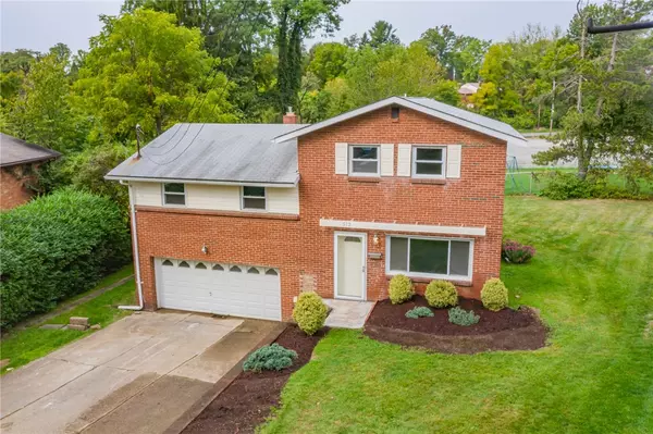 512 Holly Drive, Monroeville, PA 15146