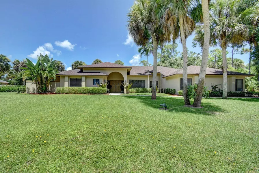 8659 Thousand Pines CIR, West Palm Beach, FL 33411