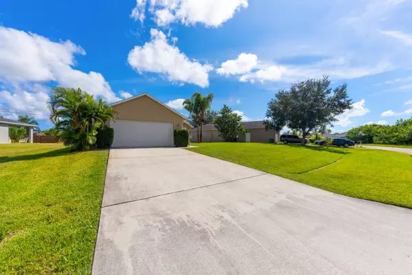 Port Saint Lucie, FL 34953,241 SW Aldoro PL