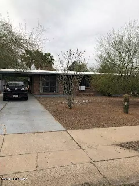 1128 S Duquesne Drive, Tucson, AZ 85710