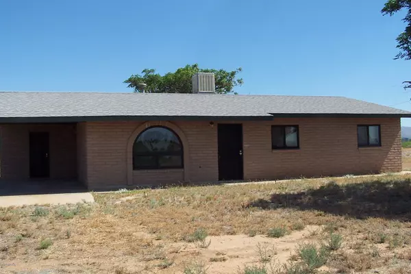 Willcox, AZ 85643,8036 W Rascon Road