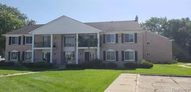 13900 Camelot DR 5, Sterling Heights, MI 48312