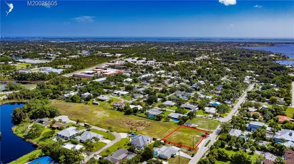 Jensen Beach, FL 34957,477 NE Alice ST