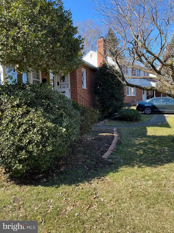 Lansdowne, PA 19050,909 ALLEN DRIVE