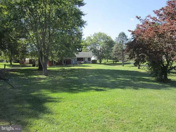 Martinsburg, WV 25405,3524 GOLF COURSE