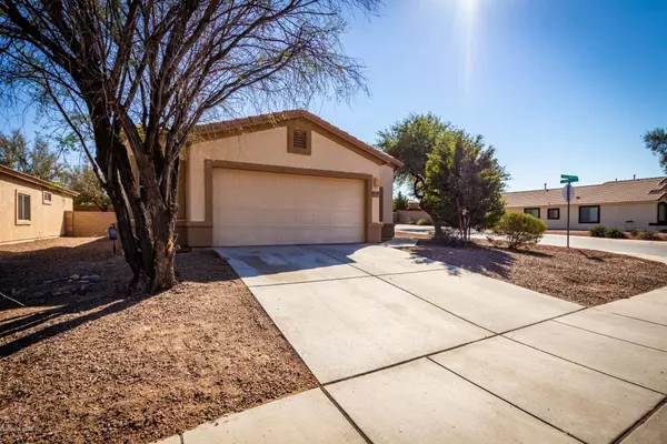 12720 N Golden Jubilee Drive, Marana, AZ 85653