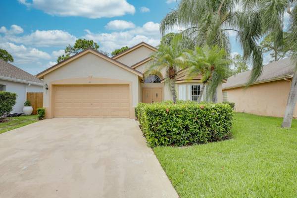 131 E Saratoga BLVD, Royal Palm Beach, FL 33411