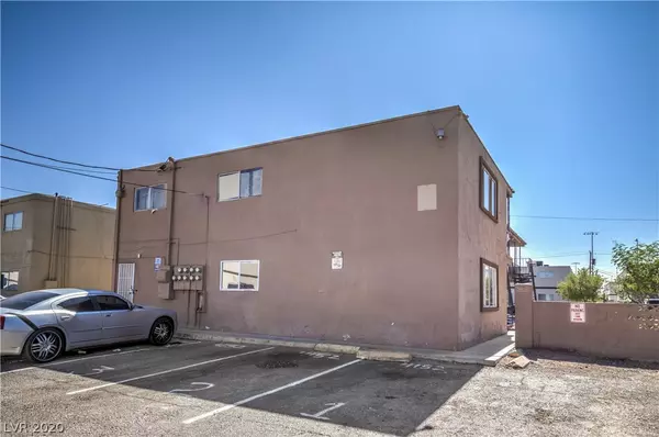 Las Vegas, NV 89102,4152 Silver Dollar Avenue #1