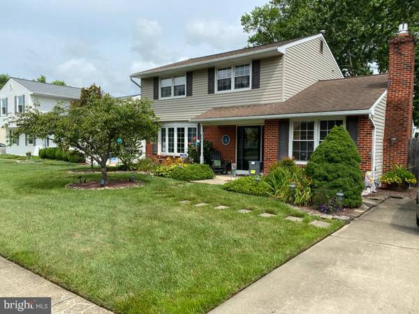 29 UPLAND CT, Newark, DE 19713