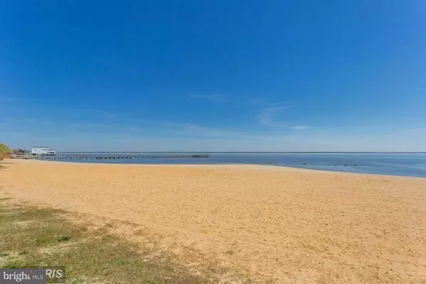 Colonial Beach, VA 22443,205 AZALEA RD #80