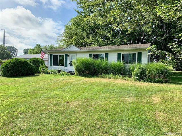 3593 Steinacker RD,  Cohoctah Twp,  MI 48855