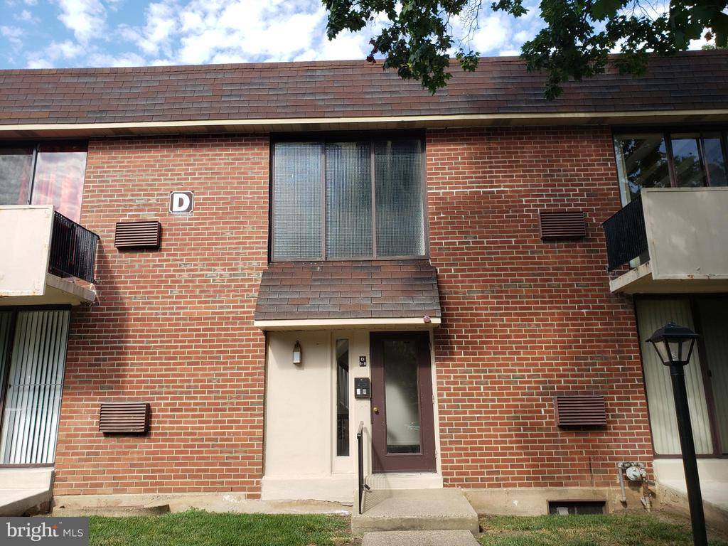 Glenolden, PA 19036,100 E GLENOLDEN AVE #D8