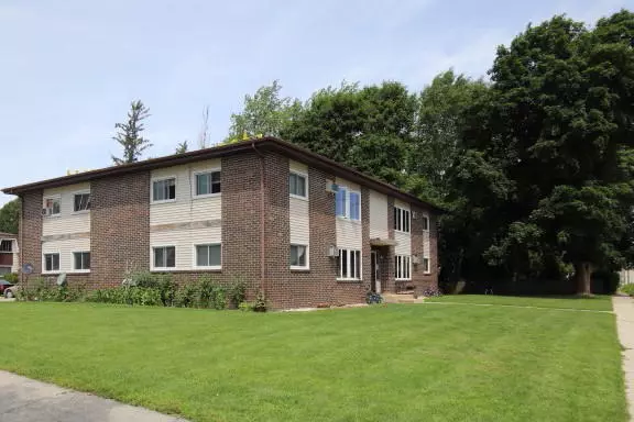 1807 Mason St Unit Apts. 1-8, New Holstein, WI 53061