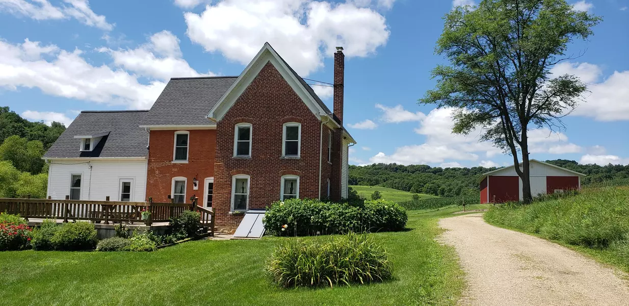 15880 Old County Farm Dr, Bloom, WI 53581