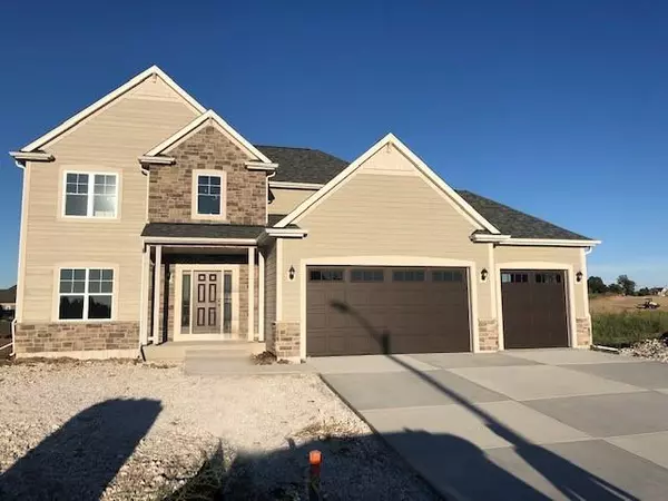 W200N4978 Tamarind Way, Menomonee Falls, WI 53051