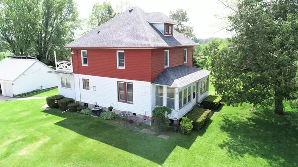 W6393 County Road J, Juneau, WI 53039