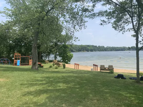 Salem Lakes, WI 53179,23423 127th Pl