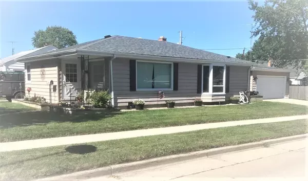 7737 38th Ave, Kenosha, WI 53142
