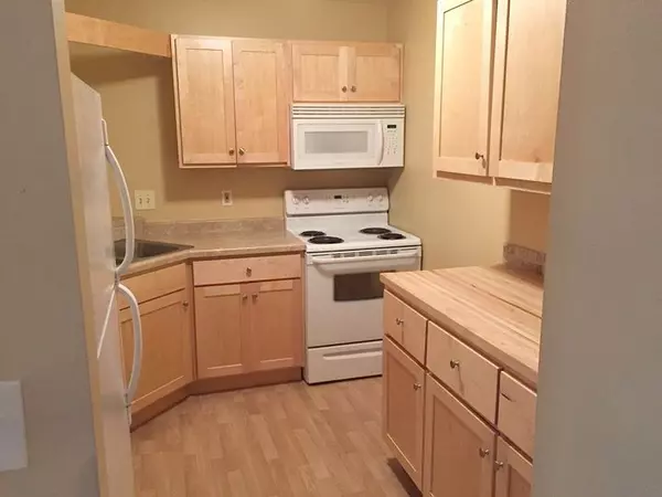 Butler, WI 53007,12765 W Hampton Ave Unit 206