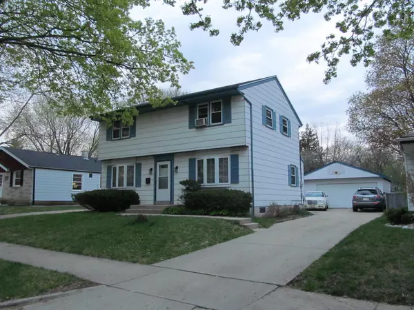 6306 W Boehlke Ave, Milwaukee, WI 53223