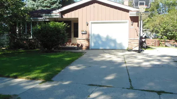 2770 N 31st Pl, Sheboygan, WI 53083