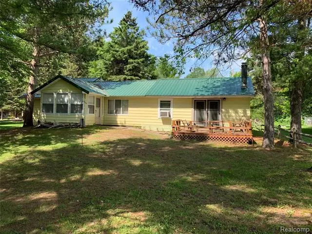 491 S ROBERTS RD, Grayling, MI 49738