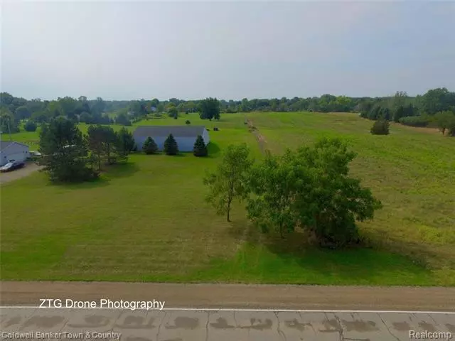 Howell Twp, MI 48855,000 OAK GROVE RD