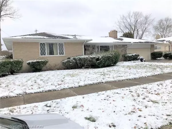 5809 GOLFVIEW DR, Dearborn Heights, MI 48127