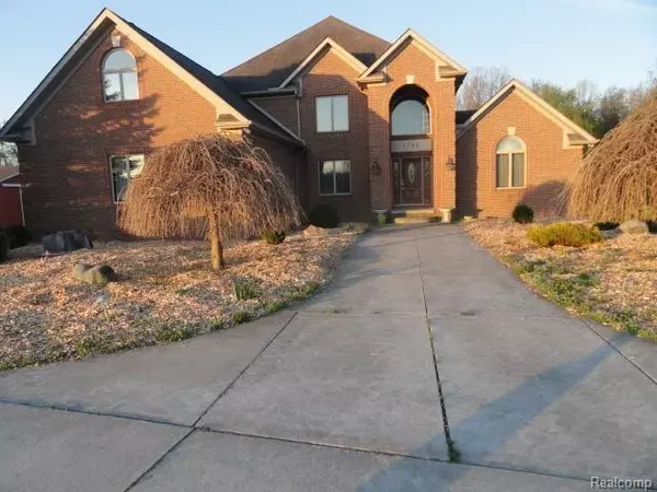 1746 ROOSTER TRL, Lapeer Twp, MI 48446