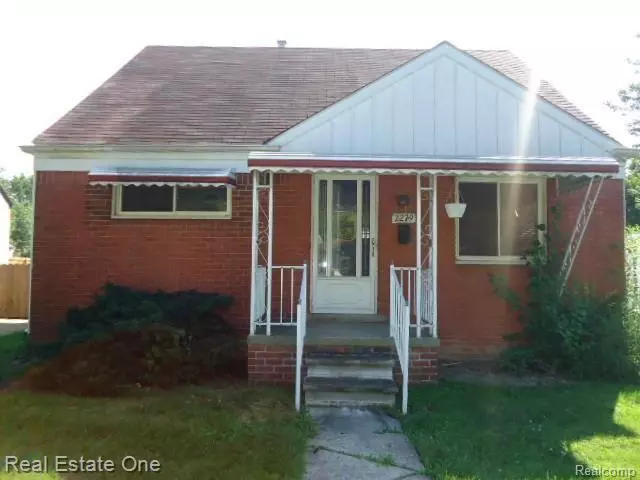 2279 HOOVER AVE, Lincoln Park, MI 48146