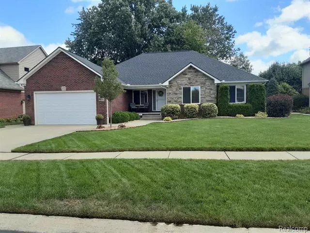 53398 ZACHARY DR, Chesterfield, MI 48047