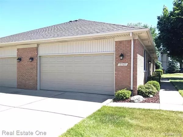 15905 PHEASANT RIDGE CRT 1, Macomb, MI 48044