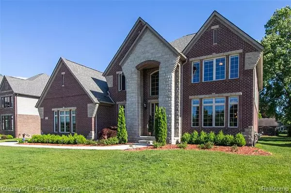 3799 Teakwood LN, Rochester Hills, MI 48309