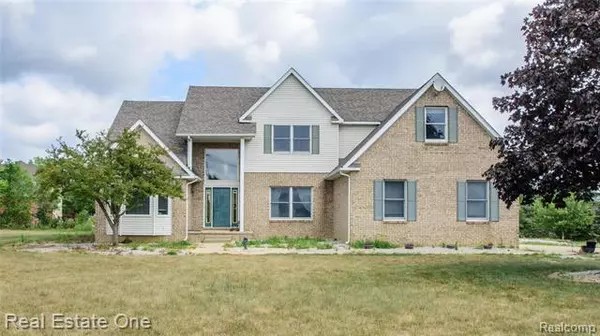 56900 McKenzi LN, Lyon Twp, MI 48178