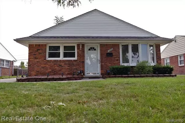 18055 HINTON ST, Riverview, MI 48193